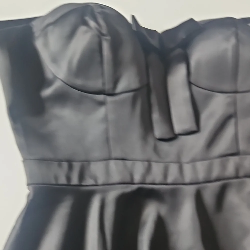 Forever 21 Black Satin Mini Dress - Picture 5 of 11